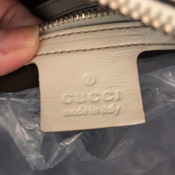 Authentic Gucci - Picture 6 of 6